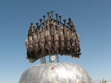 Flaming_pipe_organ_-_Satan's_Calliope_(Lucyfer)_by_Lucy_Hosking_(Burning_Man_2006)