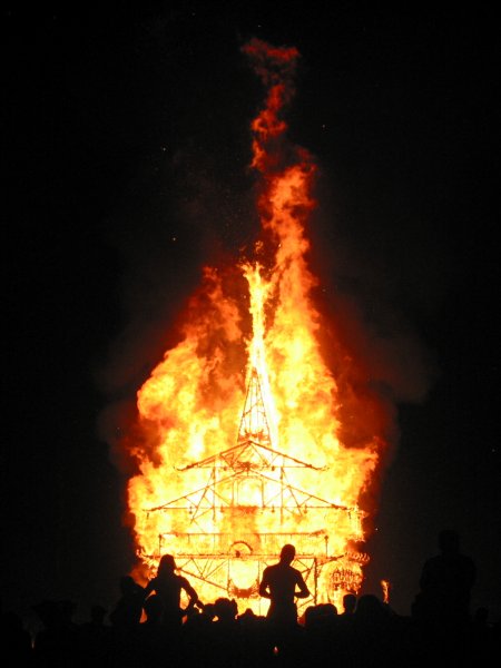 Temple_Of_Joy_Aflame_Burning_Man_2002