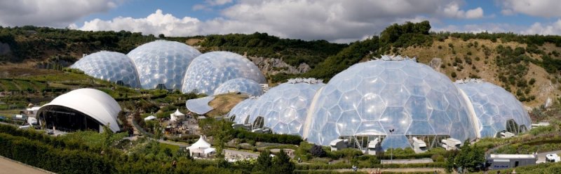 Eden_Project_geodesic_domes_panorama