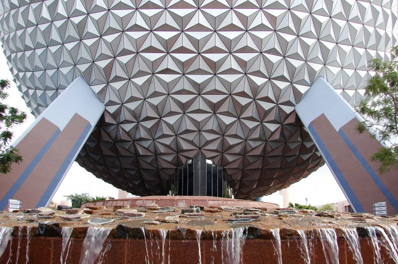 Epcot-SpaceshipEarth-0145