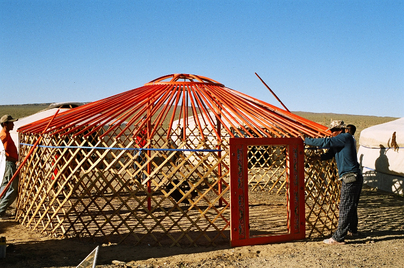 yurt-construction-2