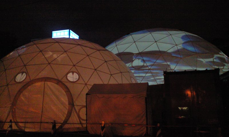 WhiteRock_domes,_Sapporo_City_Jazz_2008